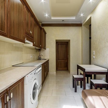 Novyi Svit Apartment Лвив Екстериор снимка